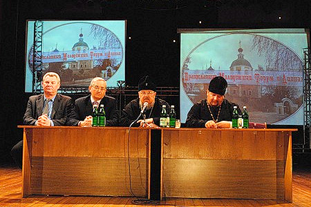 Архиепископ Пантелеимон встретился с ливенской молодежью 