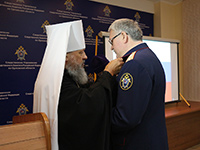 Митрополит Орловский и Болховский Антоний встретился с коллективом Следственного комитета Российской Федерации по Орловской области. 24 декабря 2014 г.