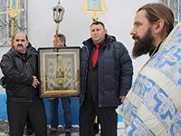 В канун престольного праздника Знаменского храма состоялись юношеские турниры по волейболу и футболу на призы Знаменско-Хотынецкого благочиния. Свой престольный праздник храм отметил 10 декабря. 10 декабря 2014 г.