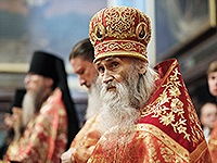 24 мая 2016 года, в день памяти святых равноапостольных Мефодия и Кирилла, учителей Словенских, Святейший Патриарх Московский и всея Руси Кирилл совершил Божественную литургию в кафедральном соборном Храме Христа Спасителя в Москве. В этот день празднуется День славянской письменности и культуры и тезоименитство Его Святейшества. В числе сослуживших Его Святейшеству — Высокопреосвященнейший митрополит Орловский и Болховский Антоний.