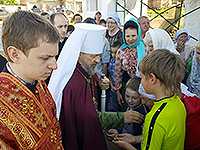 В День Святого Духа митрополит Орловский и Болховский Антоний в сослужении епископа Ливенского и Малоархангельского Нектария совершил Божественную литургию в Свято-Духовом мужском монастыре с. Задушное Новосильского района. 20 июня 2016 г.