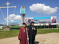 В День Святого Духа митрополит Орловский и Болховский Антоний в сослужении епископа Ливенского и Малоархангельского Нектария совершил Божественную литургию в Свято-Духовом мужском монастыре с. Задушное Новосильского района. 20 июня 2016 г.