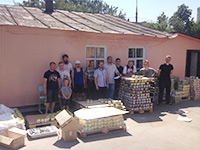В Орёл из Москвы прибыл второй груз продуктовой гуманитарной помощи в рамках совместного проекта отдела церковной благотворительности и социального служения Орловской епархии, продовольственного фонда «Русь» и Благотворительного фонда «София». Более 7,2 тонн продуктов питания будут розданы нуждающимся категориям населения. 2 августа 2017 г.