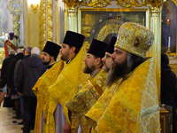 В Неделю 24-ю по Пятидесятнице митрополит Орловский и Болховский Антоний совершил в сослужении епископа Мценского Алексия Божественную литургию в Ахтырском кафедральном соборе Орла. По окончанию богослужения клир и паства поздравили митрополита Антония с 78-летием. 19 ноября 2017 г.
