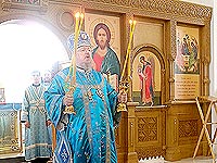 Архиерейское богослужение в праздник Смоленской иконы Божией Матери. 10 августа 2010 г.