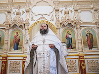 В праздник Вознесения Господня архиепископ Орловский и Ливенский Антоний совершил Божественную литургию в Вознесенском храме п. Змиевка. 13 июня 2013 