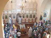 В праздник Вознесения Господня архиепископ Орловский и Ливенский Антоний совершил Божественную литургию в Вознесенском храме п. Змиевка. 13 июня 2013 