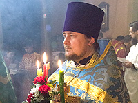 В праздник Светлого Христова Воскресения архиепископ Орловский и Ливенский Антоний совершил пасхальное богослужение в Ахтырском кафедральном соборе. К окончанию литургии в Ахтырский собор был доставлен Благодатный огонь. 20 апреля 2014 г.