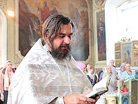 В день 275-летия со дня явления Ахтырской иконы Божией Матери архиепископ Орловский и Ливенский Антоний совершил Божественную литургию в Ахтырском кафедральном соборе Орла. 15 июля 2014 г.