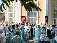 В день 275-летия со дня явления Ахтырской иконы Божией Матери архиепископ Орловский и Ливенский Антоний совершил Божественную литургию в Ахтырском кафедральном соборе Орла. 15 июля 2014 г.