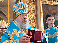 В день 275-летия со дня явления Ахтырской иконы Божией Матери архиепископ Орловский и Ливенский Антоний совершил Божественную литургию в Ахтырском кафедральном соборе Орла. 15 июля 2014 г.