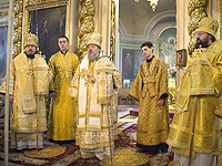 В Неделю 23-ю по Пятидесятнице митрополит Орловский и Болховский Антоний совершил литургию в Ахтырском соборе Орла в сослужении епископа Норильского и Туруханского Агафангела и епископа Ливенского и Малоархангельского Нектария. 16 ноября 2014 г.