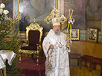 Вечером 6 января митрополит Орловский и Болховский Антоний возглавил служение всенощного бдения в Богоявленском соборе Орла. В ночь на 7 января, в праздник Рождества Христова, архипастырь совершил в Ахтырском кафедральном соборе Божественную литургию. Вечером 7 января митрополит Антоний совершил великую вечерню в Ахтырском кафедральном соборе г. Орла. 6-7 января 2015 г.