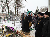 В 9-й день со дня преставления протоиерея Иоанна Мешкова, клирика Ахтырского  кафедрального собора Орла, митрополит Орловский и Болховский Антоний совершил панихиду в Воскресенском храме г. Орла. 29 января 2015 г.