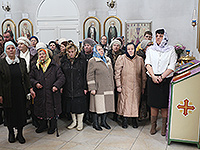 В праздник обретения мощей блж. Матроны Московской митрополит Орловский и Болховский Антоний и епископ Ливенский и Малоархангельский Нектарий совершили литургию в храме святой блаженной Матроны Московской г. Орла. 7 марта 2015 г.