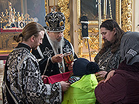 В Четверток Великого канона митрополит Орловский и Болховский Антоний совершил Божественную Литургию Преждеосвященных Даров в Ахтырском кафедральном соборе города Орла. 26 марта 2015 г.