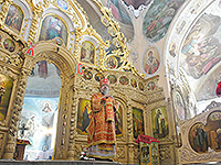 В Неделю 3-ю по Пасхе, святых жен-мироносиц, митрополит Орловский и Болховский Антоний совершил литургию в Богоявленском соборе города Орла. По окончанию богослужения на территории собора Архипастырь открыл праздник в рамках всероссийской молодежной православной акции «Любовь сорадуется Истине». 26 апреля 2015 г.