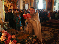 В ночь с 11 на 12 апреля 2015 года в Ахтырском кафедральном соборе Орла митрополит Орловский и Болховский Антоний совершил Пасхальные богослужения — полунощницу, крестный ход, Пасхальную заутреню и Божественную литургию свт. Иоанна Златоуста