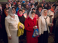 В ночь с 11 на 12 апреля 2015 года в Ахтырском кафедральном соборе Орла митрополит Орловский и Болховский Антоний совершил Пасхальные богослужения — полунощницу, крестный ход, Пасхальную заутреню и Божественную литургию свт. Иоанна Златоуста