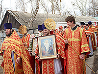 Во вторник Светлой Седмицы митрополит Орловский и Болховский Антоний и епископ Ливенский и Малоархангельский Нектарий совершили литургию в Иверском храме Орла в честь его престольного праздника. 14 апреля 2015 г.