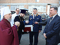 Митрополит Орловский и Болховский Антоний освятил отделение онкологии, гематологии и аллегро-иммунологии Детской областной клинической больницы. 24 апреля 2015 г.
