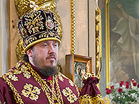 В день памяти своих небесных покровителей, Виленских мучеников Антония, Иоанна и Евстафия, митрополит Орловский и Болховский Антоний возглавил литургию в Ахтырском соборе Орла. 27 апреля 2015 г.
