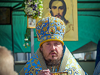 В праздник Успения Пресвятой Богородицы митрополит Орловский и Болховский Антоний в сослужении епископа Ливенского и Малоархангельского Нектария совершил Божественную литургию в Свято-Успенском мужском монастыре г. Орла. 28 августа 2015 г.