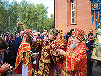 В день памяти прпп. сщмч. Кукши, просветителя вятичей, митрополит Орловский и Болховский Антоний в сослужении епископа Ливенского и Малоархангельского Нектария совершил литургию в мужском монастыре во имя святого Кукши Мценского района. 9 сентября 2015 г.