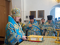В день празднования Иверской иконе Божией Матери митрополит Орловский и Болховский Антоний совершил в сослужении епископа Ливенского и Малоархангельского Нектария Божественную литургию в храме Иверской иконы Божией Матери г. Орла (Архиерейском подворье Ливенской епархии). 25 февраля 2016 г.