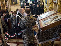 В канун начала Великого поста (в Прощеное воскресенье) митрополит Орловский и Болховский Антоний совершил в Ахтырском кафедральном соборе Орла Великую вечерню с чином прощения. 13 марта 2016 г.