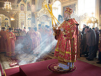 В Неделю 1-ю Великого поста, Торжества Православия, митрополит Орловский и Болховский Антоний совершил литургию и чин Торжества Православия в Ахтырском кафедральном соборе Орла. 20 марта 2016 г.