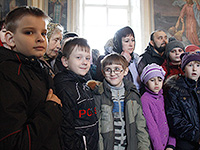 В Неделю 1-ю Великого поста, Торжества Православия, митрополит Орловский и Болховский Антоний совершил литургию и чин Торжества Православия в Ахтырском кафедральном соборе Орла. 20 марта 2016 г.