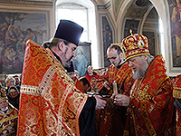 В Неделю 1-ю Великого поста, Торжества Православия, митрополит Орловский и Болховский Антоний совершил литургию и чин Торжества Православия в Ахтырском кафедральном соборе Орла. 20 марта 2016 г.