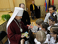 Митрополит Орловский и Болховский Антоний встретится с педагогами и учащимися школы № 22 города Орла. 13 мая 2016 г.