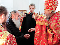 В день памяти прпп. сщмч. Кукши, просветителя вятичей, митрополит Орловский и Болховский Антоний в сослужении епископа Ливенского и Малоархангельского Нектария совершил литургию в мужском монастыре во имя святого Кукши Мценского района. 9 сентября 2015 г.