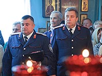 В праздник иконы Божией Матери «Всех скорбящих Радость» митрополит Орловский и Болховский Антоний совершил литургию во Всехскорбященском храме п. Знаменка Орловского района. 6 ноября 2016 г.
