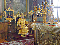 В праздник Собора новомучеников и исповедников Церкви Русской, Неделю о мытаре и фарисее, митрополит Орловский и Болховский Антоний совершил литургию в Ахтырском кафедральном соборе Орла. 5 февраля 2017 г.