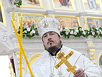 По благословению митрополита Орловского и Болховского Антония схиархимандрит Илий (Ноздрин) совершил чин малого освящения храма в честь Сретения Господня в поселке Вятский Посад Орловского района. Божественную литургию в новоосвященном храме возглавил епископ Ливенский и Малоархангельский Нектарий. 9 июня 2017 г.