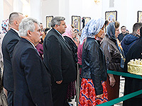 По благословению митрополита Орловского и Болховского Антония схиархимандрит Илий (Ноздрин) совершил чин малого освящения храма в честь Сретения Господня в поселке Вятский Посад Орловского района. Божественную литургию в новоосвященном храме возглавил епископ Ливенский и Малоархангельский Нектарий. 9 июня 2017 г.