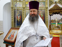 В Неделю 33-ю по Пятидесятнице, по Богоявлении, митрополит Орловский и Болховский Антоний совершил Божественную литургию в Троицком храме пос. Шахово Кромского района. 21 января 2018 г.