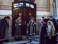 В Неделю 5-ю Великого поста митрополит Орловский и Болховский Антоний совершил богослужение с чином Пассии в храме Смоленской иконы Божией Матери г. Орла. 25 марта 2018 г.
