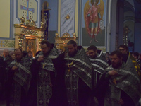 В Неделю 5-ю Великого поста митрополит Орловский и Болховский Антоний совершил богослужение с чином Пассии в храме Смоленской иконы Божией Матери г. Орла. 25 марта 2018 г.