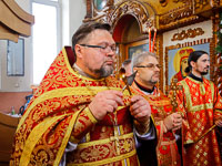 В день Радоницы митрополит Орловский и Болховский Антоний совершил литургию и пасхальное поминовение усопших в Воскресенском храме Орла. 17 апреля 2018 г.