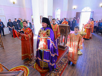 В Неделю 2-ю по Пасхе, о Фоме, епископ Ливенский и Малоархангельский Нектарий в сослужении епископа Мценского Алексия совершил Божественную литургию в Воскресенском храме мужского монастыря святого Кукши Мценского района. 15 апреля 2018 г.