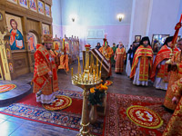В Неделю 2-ю по Пасхе, о Фоме, епископ Ливенский и Малоархангельский Нектарий в сослужении епископа Мценского Алексия совершил Божественную литургию в Воскресенском храме мужского монастыря святого Кукши Мценского района. 15 апреля 2018 г.