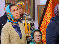 В Неделю 2-ю по Пасхе, о Фоме, епископ Ливенский и Малоархангельский Нектарий в сослужении епископа Мценского Алексия совершил Божественную литургию в Воскресенском храме мужского монастыря святого Кукши Мценского района. 15 апреля 2018 г.