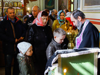 Митрополит Орловский и Болховский Антоний совершил богослужения Великой Пятницы и Великой Субботы в Ахтырском кафедральном соборе Орла. 6-7 апреля 2018 г.