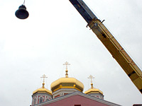 Возвращение колоколов в Богоявленский собор г. Орла. 22 октября 2009 г.