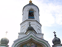 Архиерейское богослужение в день памяти первоверховных апостолов Петра и Павла. Посещение Мценского благочиния. 12 июля 2009 г.